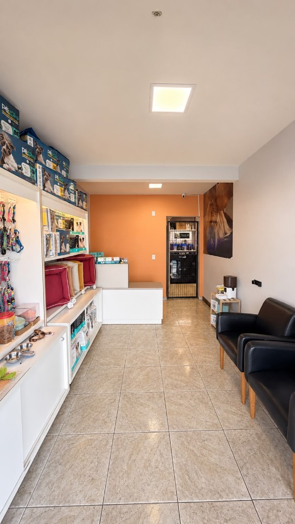 Recepção da Miaudog com espera e varejo pet